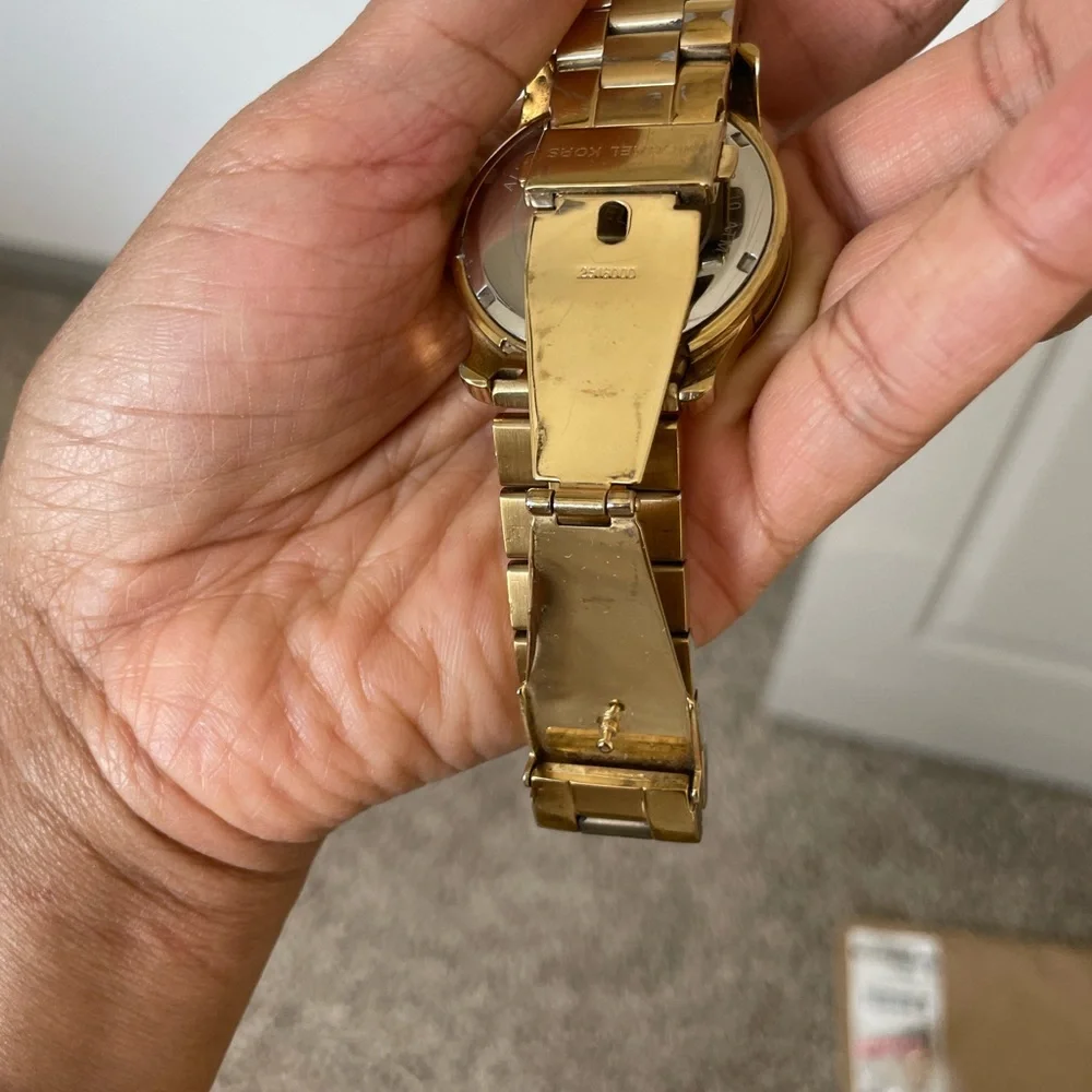 Set‎ of 4 watches